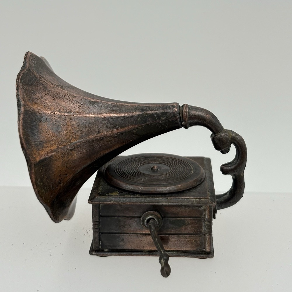VTG Durham Industries Copper Gramophone Phonograph Metal Decor Hong‎ Kong 5402